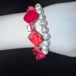 Bracelet: Red and White Beaded Bracelet Set